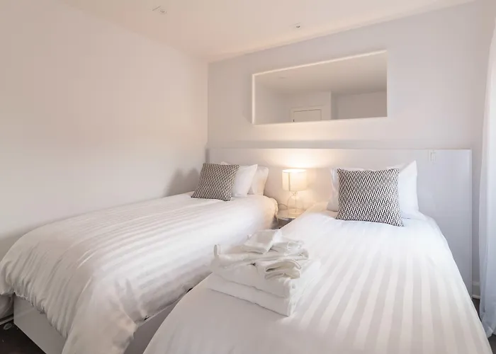 Parc Avenue Residences Mile End